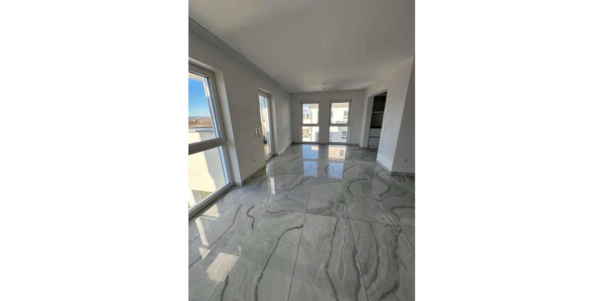 Etagenwohnung Villingen-Schwenningen Schwenningen - 3.5 Zimmer, 89 m&sup2;, 370.000&euro; | Angebot:24652723