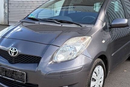 Toyota Yaris 197.540 km 2.190 &euro; Linz am Rhein 53545