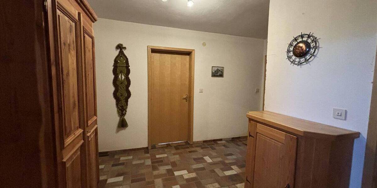 Einfamilienhaus Oberviechtach - 6 Zimmer, 150 m&sup2;, 315.000&euro; | Angebot:26155504