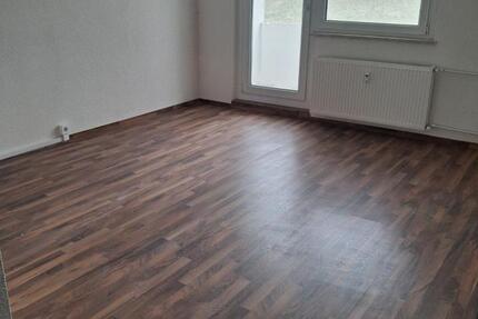 Wohnung Schneeberg - 4 Zimmer, 70 m&sup2;, 455&euro; | Angebot:26168403