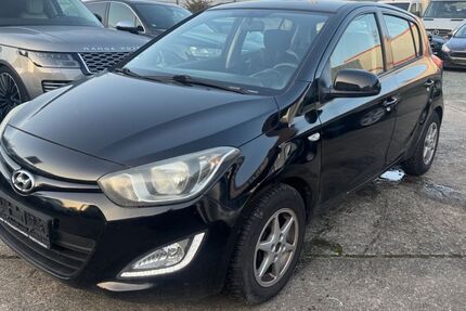 Hyundai i20 203.523 km 2.490 &euro; Frankfurt am Main 60388