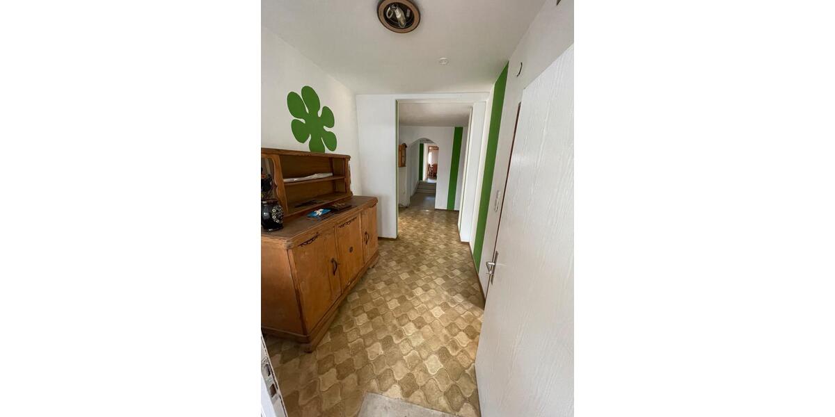 Etagenwohnung Antrifttal - 6 Zimmer, 146 m&sup2;, 800&euro; | Angebot:26652222