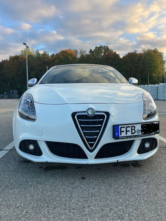 Alfa Romeo Giulietta 185.000 km 9.990 € Landsberied 82290