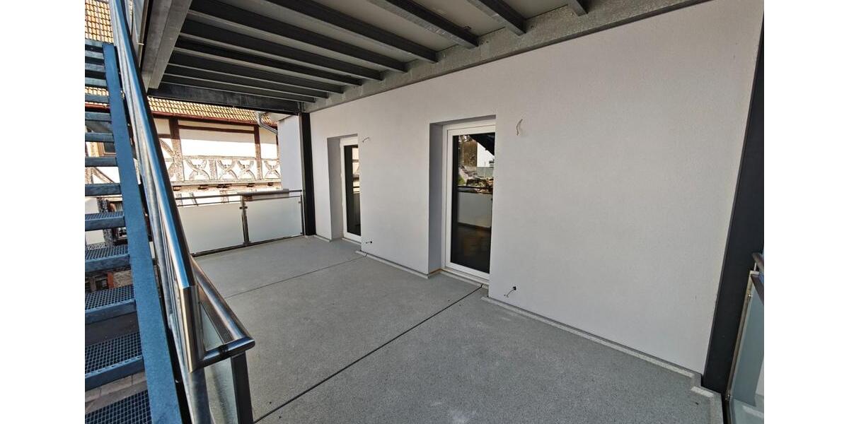 Etagenwohnung Hammelburg - 3 Zimmer, 111 m&sup2;, 1.350&euro; | Angebot:25641088