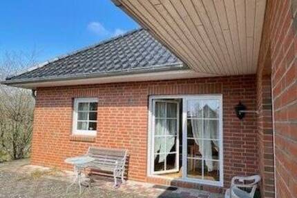 Knuffiger Bungalow Nähe Schwerin mit Pferdewiese 3 zimmer