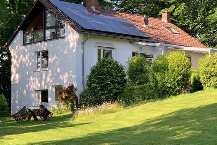 Traumhaftes EFH in top Lage mit parkähnlichem Grundstück