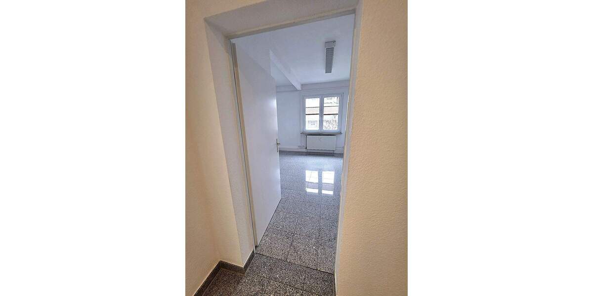 Mehrfamilienhaus, Wohnhaus Hanau Innenstadt - 4 Zimmer, 72 m&sup2;, 950&euro; | Angebot:24823660