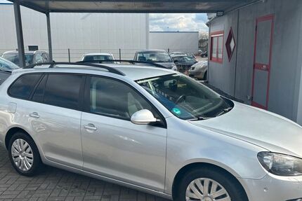 VW Golf 271.365 km 2.499 € Enger 32130