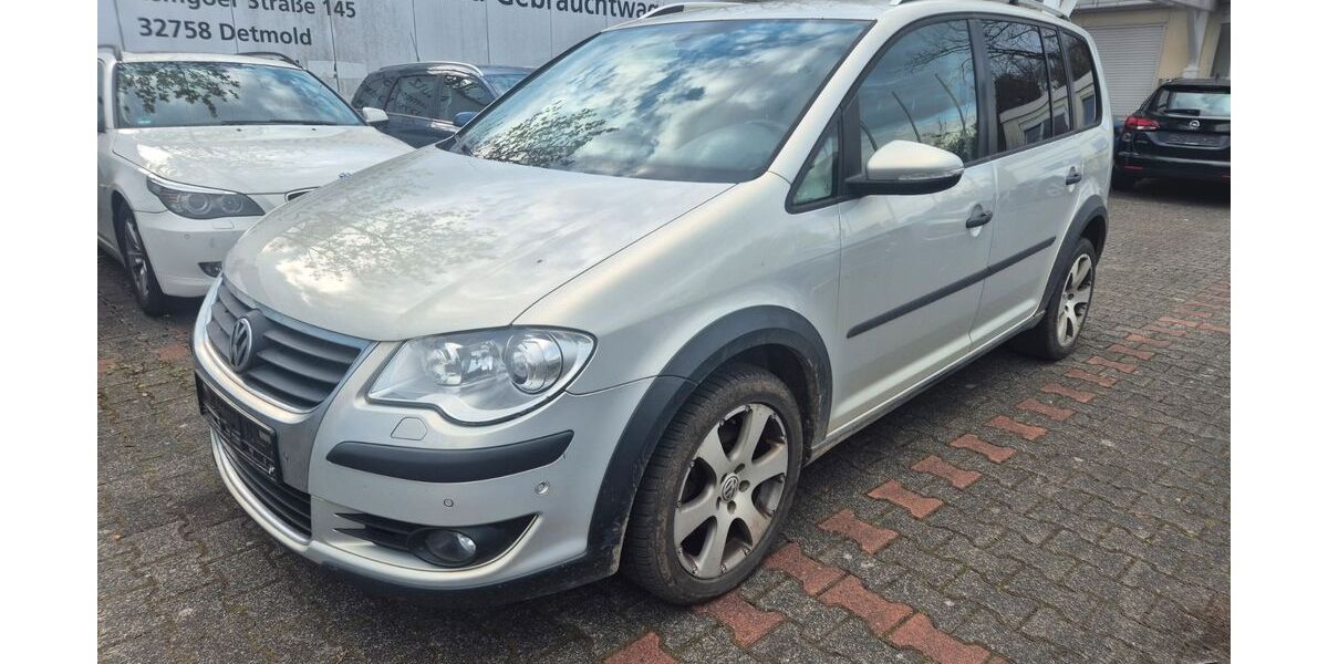 VW Touran 278.000 km 3.999 &euro; Detmold 32756