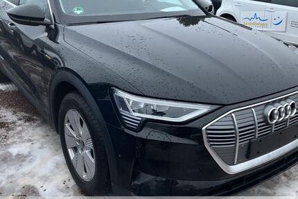Audi e-tron 32.880 km 24.999 &euro; Chemnitz - Mittelbach 09224