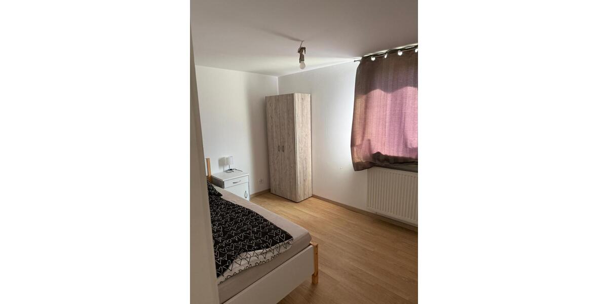 Einfamilienhaus Niederzier - 9 Zimmer, 270 m&sup2;, 170.000&euro; | Angebot:24506455