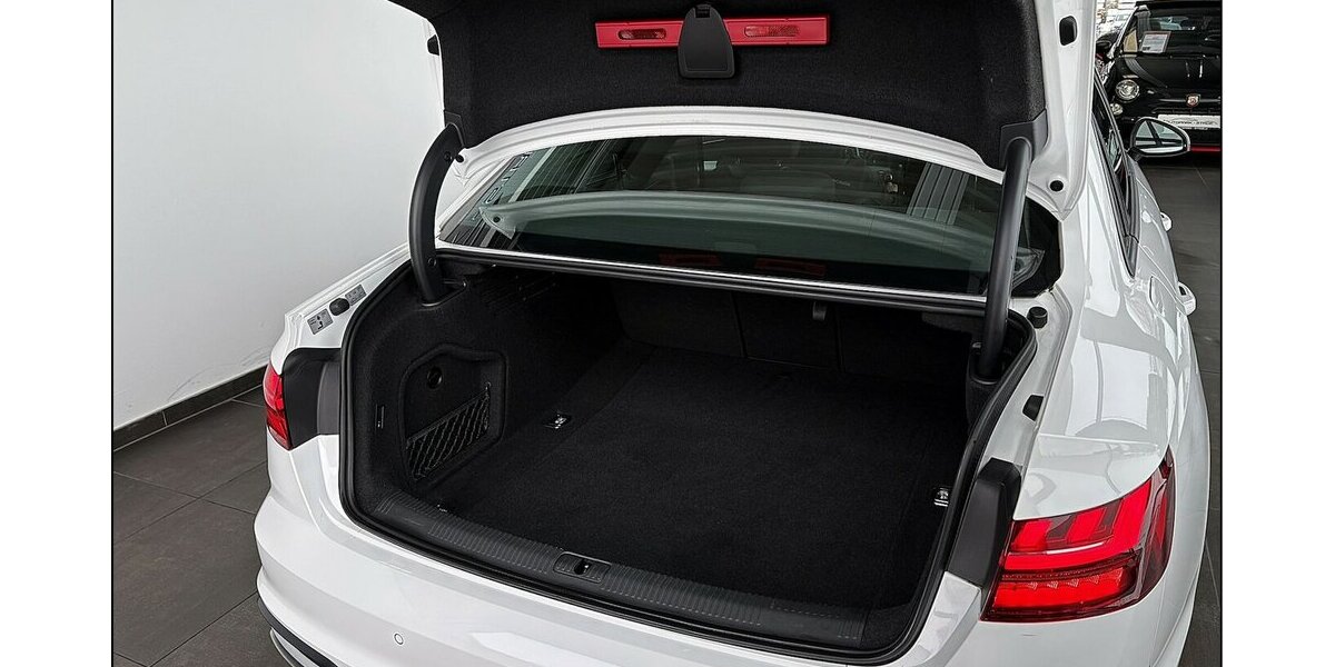 Audi A4 30 TDI Limo Aut. LED Business Assist. AHK 94.500 km 22.990 &euro; Stade 21682