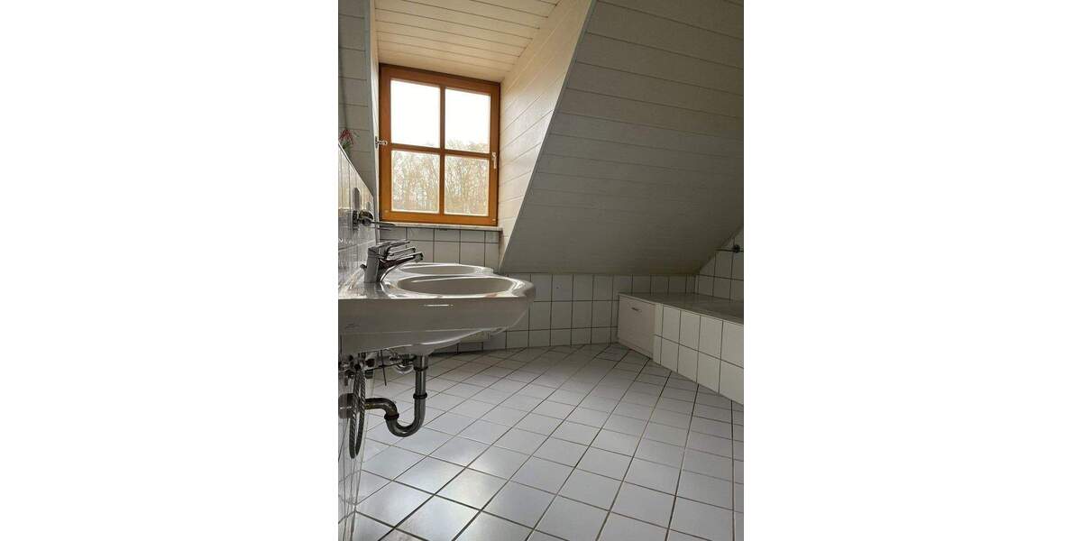Doppelhaushälfte Stegaurach - 5 Zimmer, 126 m&sup2;, 595.000&euro; | Angebot:25879720