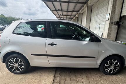 VW Polo 128.000 km 2.300 &euro; Schwarzenbek 21493