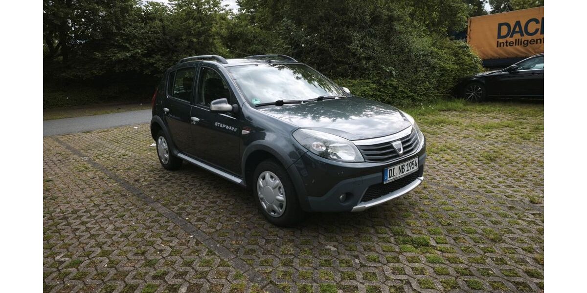 Dacia Sandero 81.317 km 3.497 &euro; Darmstadt 64283