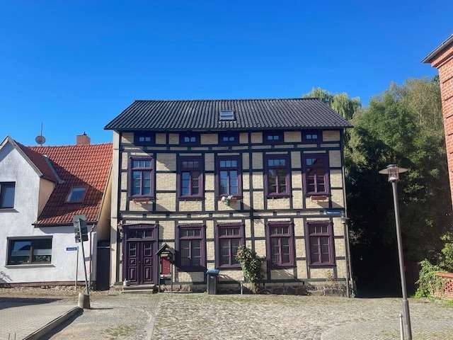 Wohnung zum Kaufen in Lübz 100.000 € 106 m²