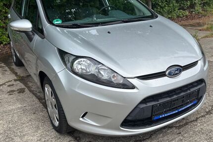 Ford Fiesta 107.000 km 4.999 &euro; Dorf Mecklenburg/Karow 23972