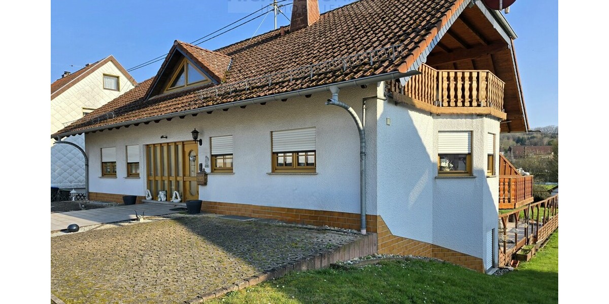 Attraktives Einfamilienhaus mit möglicher Einliegerwohnung - Reihenendhaus Tholey | Angebot:27010355