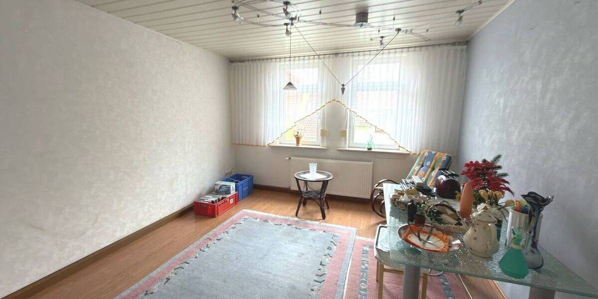 Einfamilienhaus Bad Langensalza - 8 Zimmer, 142 m&sup2;, 205.000&euro; | Angebot:26730752