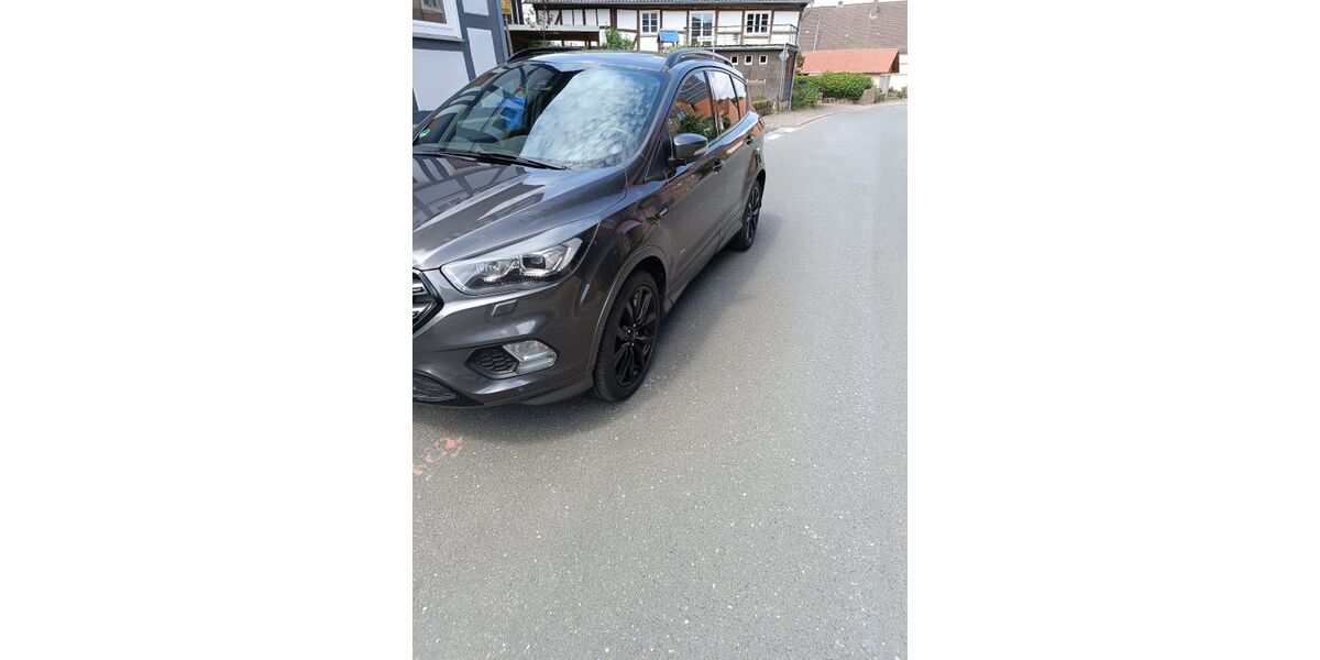 Ford Kuga 108.000 km 15.400 &euro; Diemelstadt 34474
