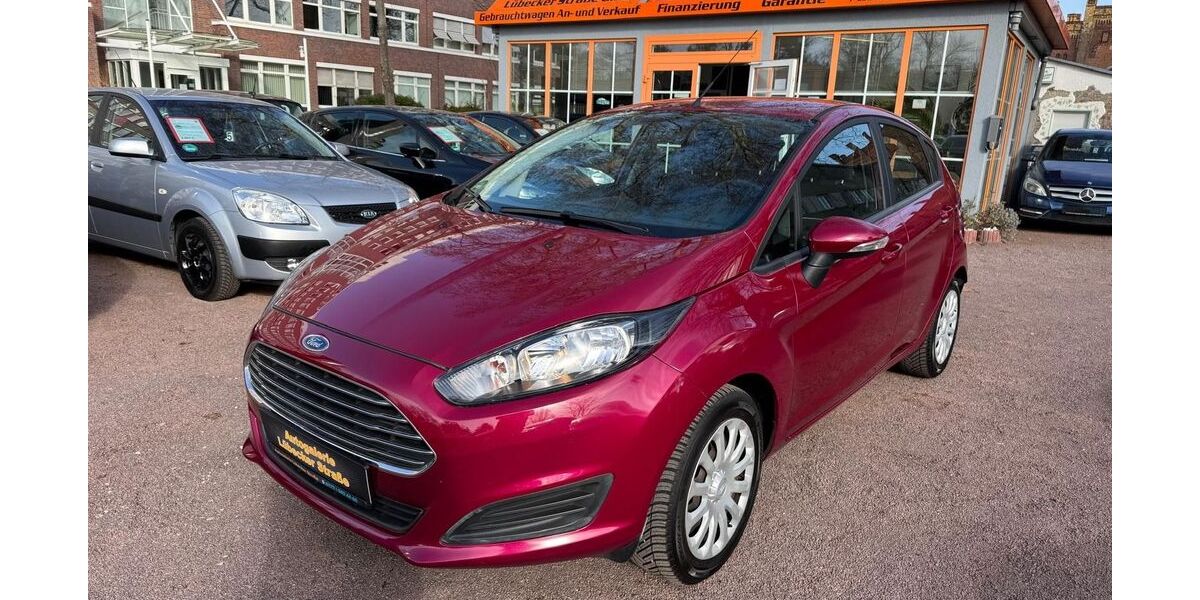 Ford Fiesta 33.900 km 5.990 &euro; Magdeburg 39124