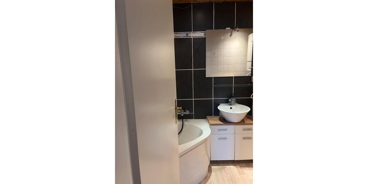 Etagenwohnung Weiden in der Oberpfalz - 3 Zimmer, 89 m&sup2;, 900&euro; | Angebot:25626146