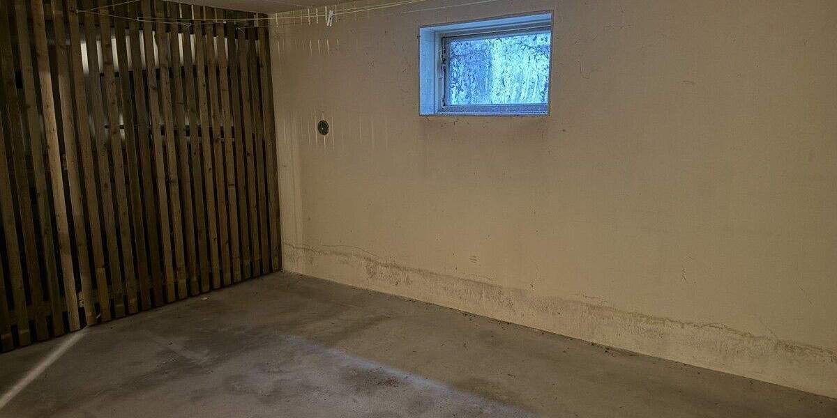 Etagenwohnung Nittendorf - 5 Zimmer, 112 m&sup2;, 299.000&euro; | Angebot:23972758