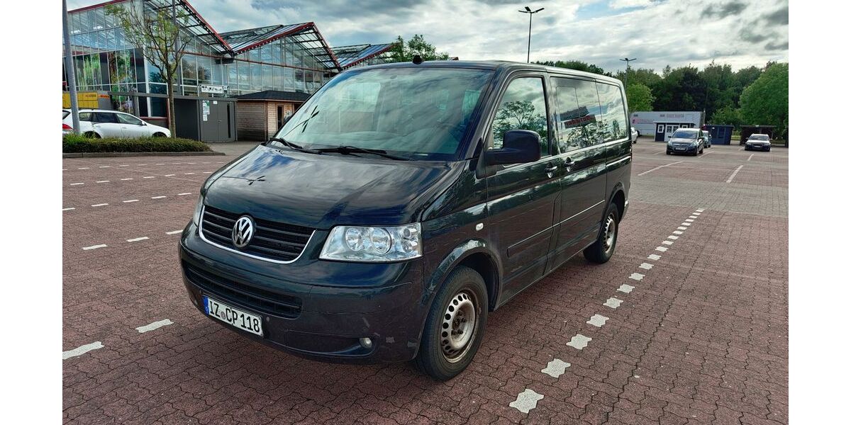 VW T5 Multivan 426.469 km 8.999 &euro; Warringholz 25560