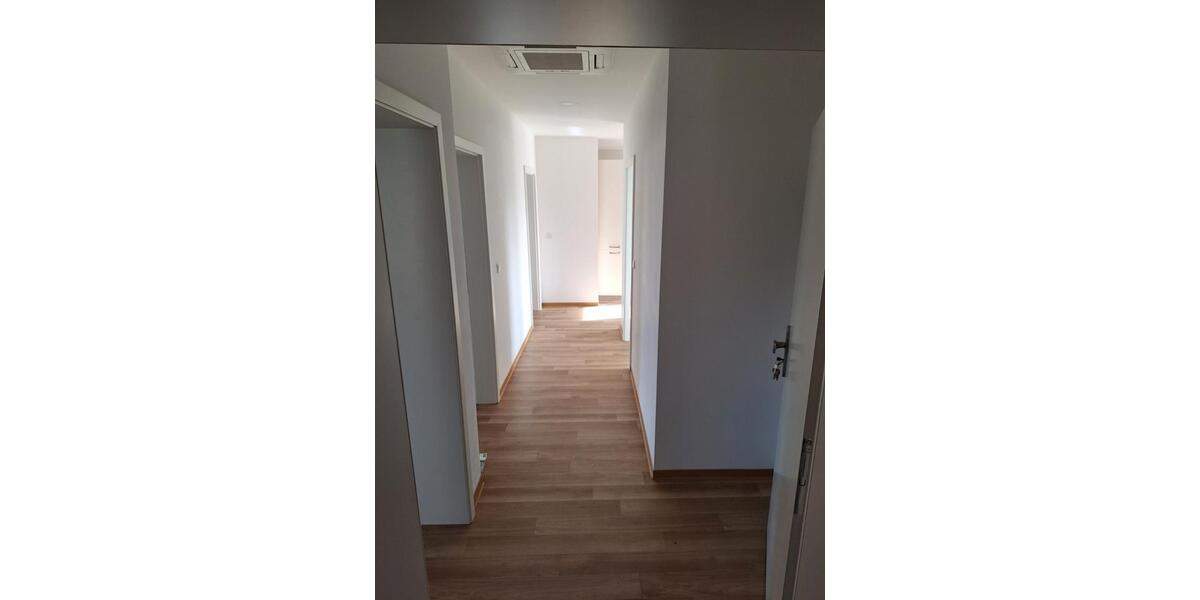 Etagenwohnung Bad Freienwalde (Oder) - 3 Zimmer, 85 m&sup2;, 850&euro; | Angebot:26266049