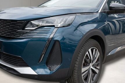 Peugeot 3008 30.385 km 25.590 &euro; Gelsenkirchen 45881