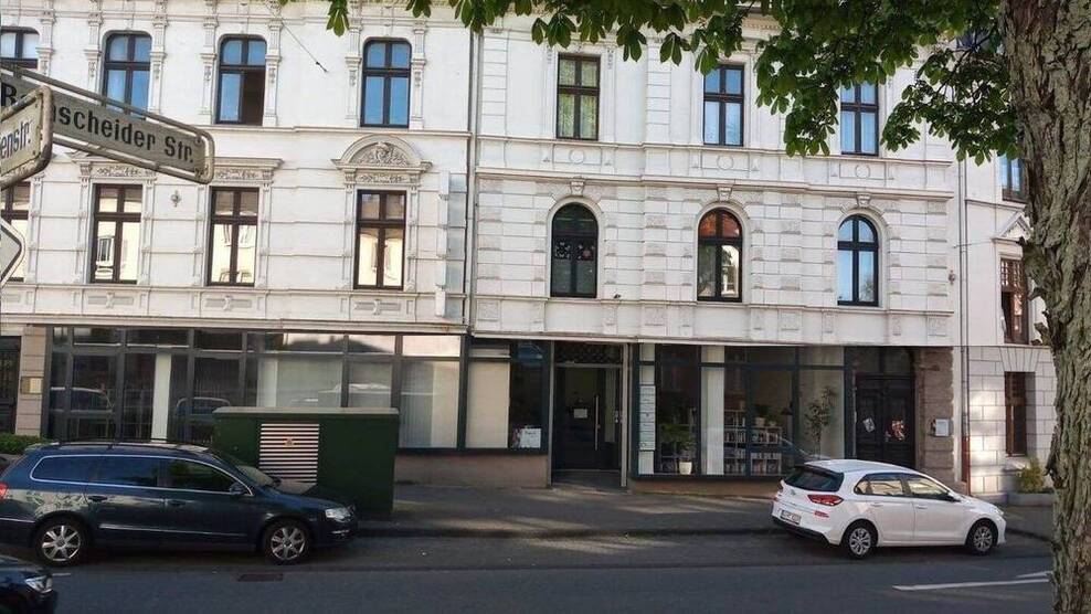 Gepflegte Arbeitsplätze und Büros in Jugendstil-Altbau mieten - All-in-Miete