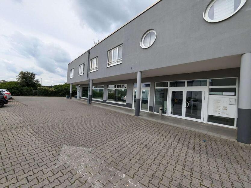 Vielseitige Gewerbefläche in Toplage von Bruchköbel (provisionsfrei) zimmer