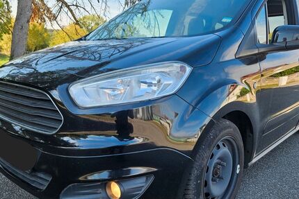 Ford Tourneo Courier 179.000 km 2.500 &euro; Wiesbaden 65199
