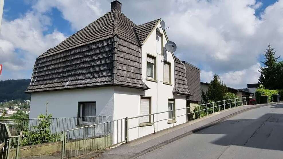 Haus zum Kaufen in Werdohl 149.000 € 169 m²