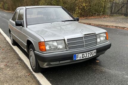 Mercedes-Benz 190 206.000 km 4.500 € Frankfurt 60433