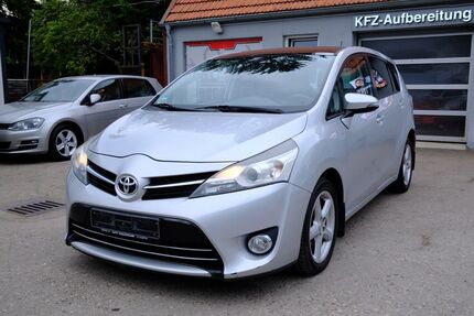 Toyota Verso 167.423 km 5.200 &euro; München 81249