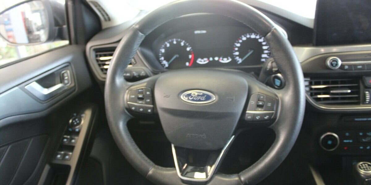 Ford Focus 1.0 EcoBoost Active 97.761 km 11.980 &euro; Euskirchen 53881
