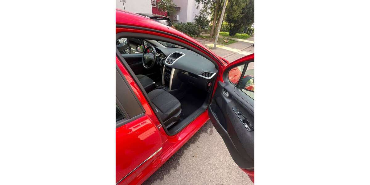 Peugeot 207 142.455 km 2.350 &euro; Steinheim an der Murr, Stadt 71711