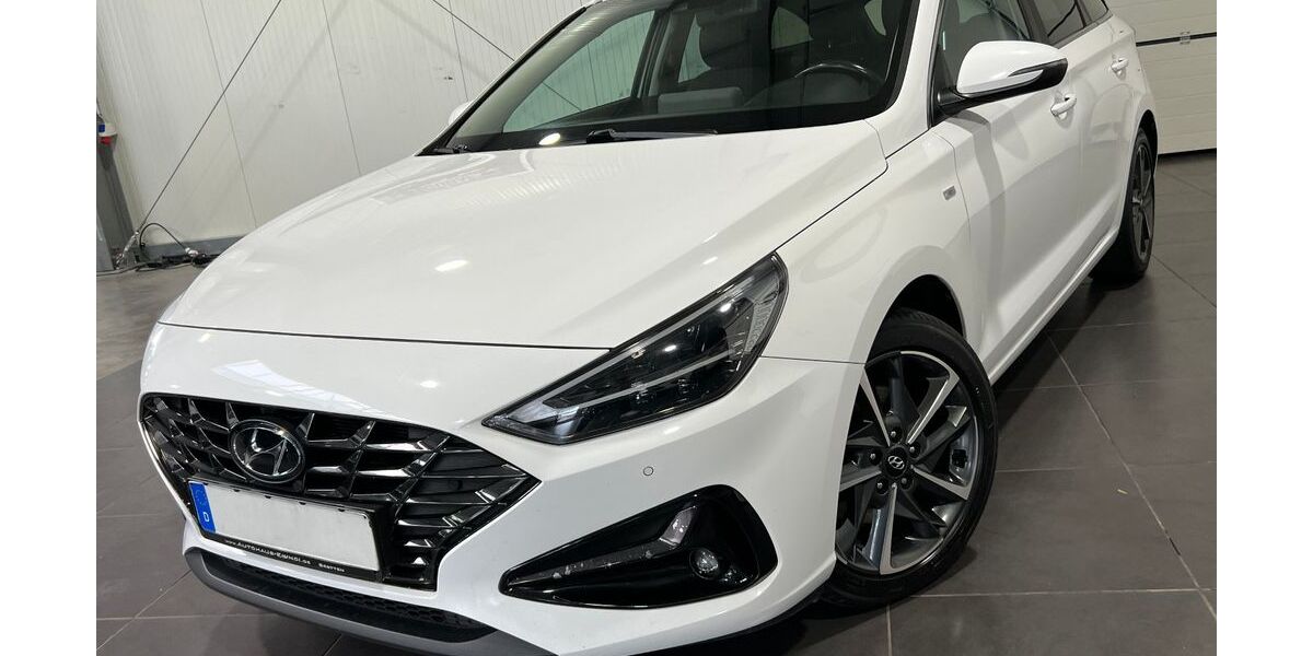 Hyundai i30 143.000 km 13.495 &euro; Bretten 75015