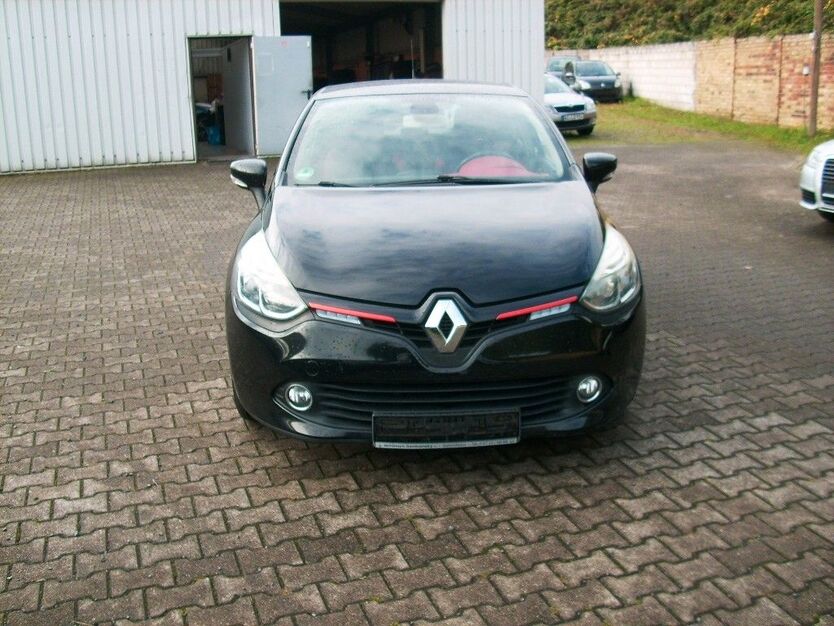 Renault Clio 182.200 km 5.299 € Wiesbaden 65187