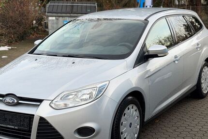 Ford Focus 299.900 km 2.490 &euro; Salzgitter 38229