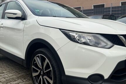 Nissan Qashqai 131.794 km 10.200 &euro; Köln 50858