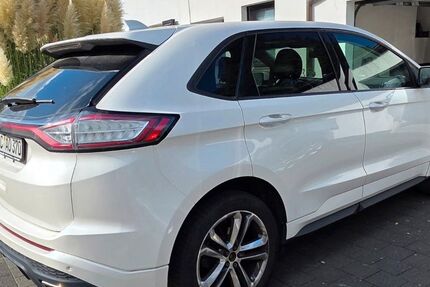 Ford Edge 128.000 km 16.900 € Aachen 52078