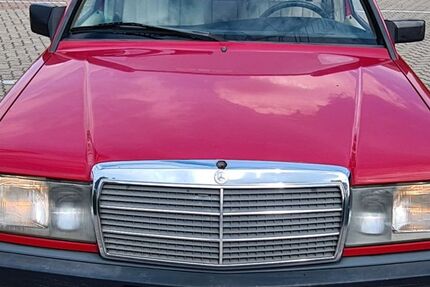 Mercedes-Benz 190 267.000 km 2.699 &euro; Braunschweig 38100