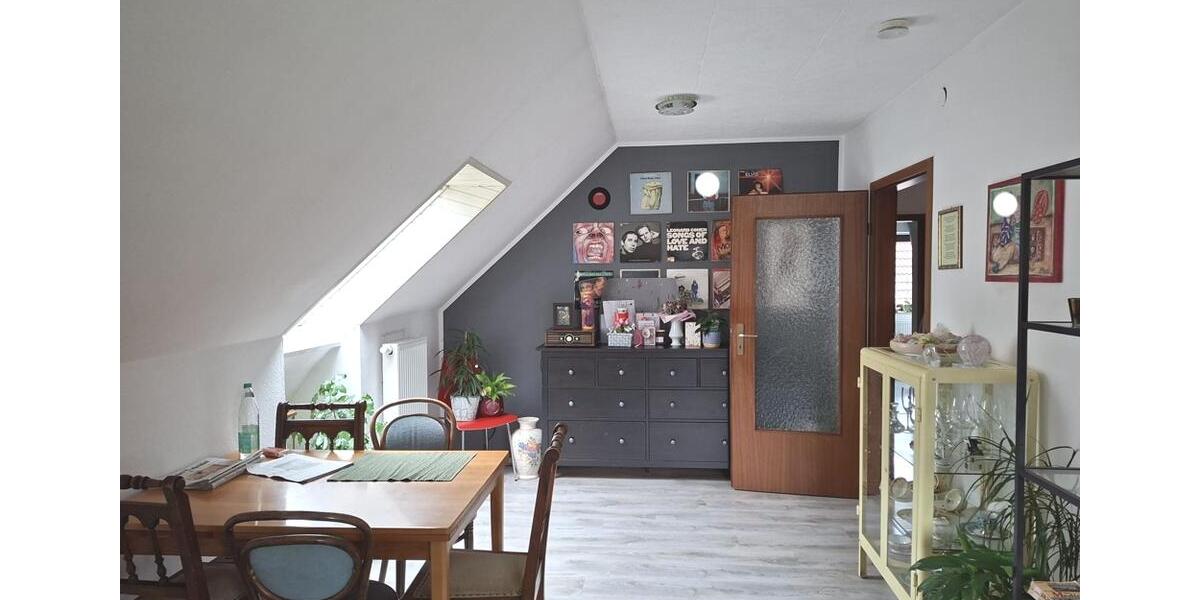 Dachgeschoßwohnung Jever - 3 Zimmer, 62 m&sup2;, 470&euro; | Angebot:26337267