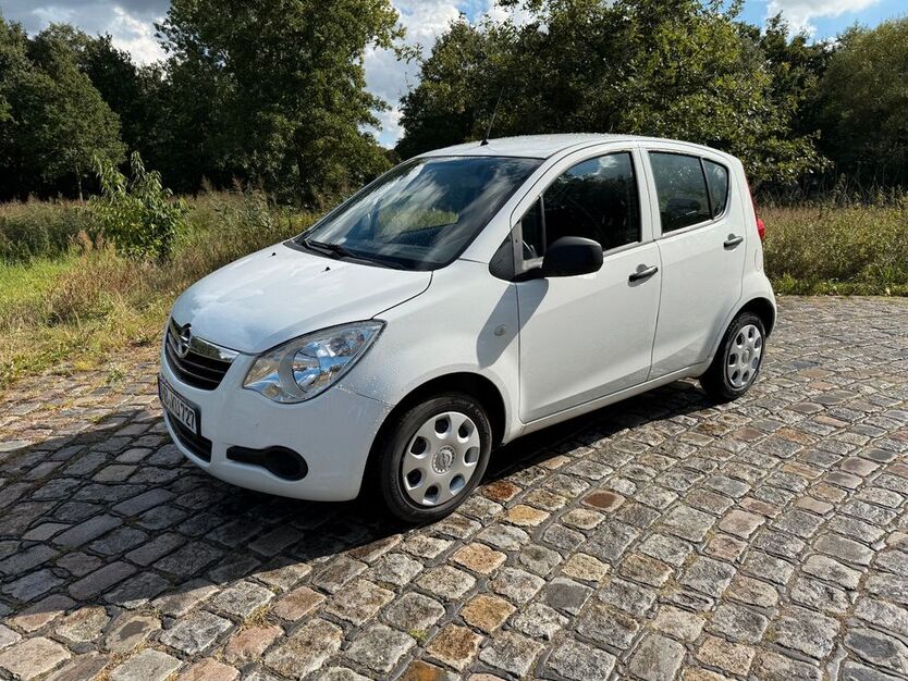 Opel Agila 136.000 km 3.500 € Bremen 28355
