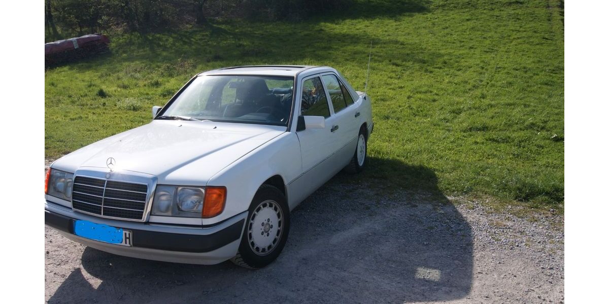 Mercedes-Benz 230 135.000 km 12.500 &euro; Gernsbach 76593