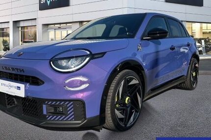 Abarth 600e 3.000 km 38.450 &euro; Hamburg 20537