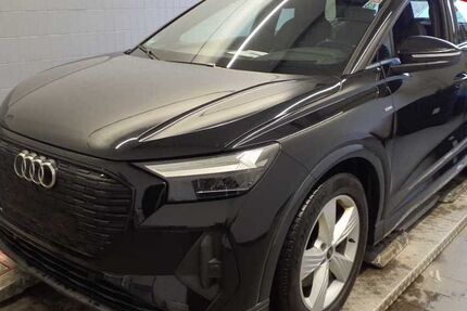 Audi Q4 e-tron 106.000 km 28.440 &euro; Wackersdorf 92442
