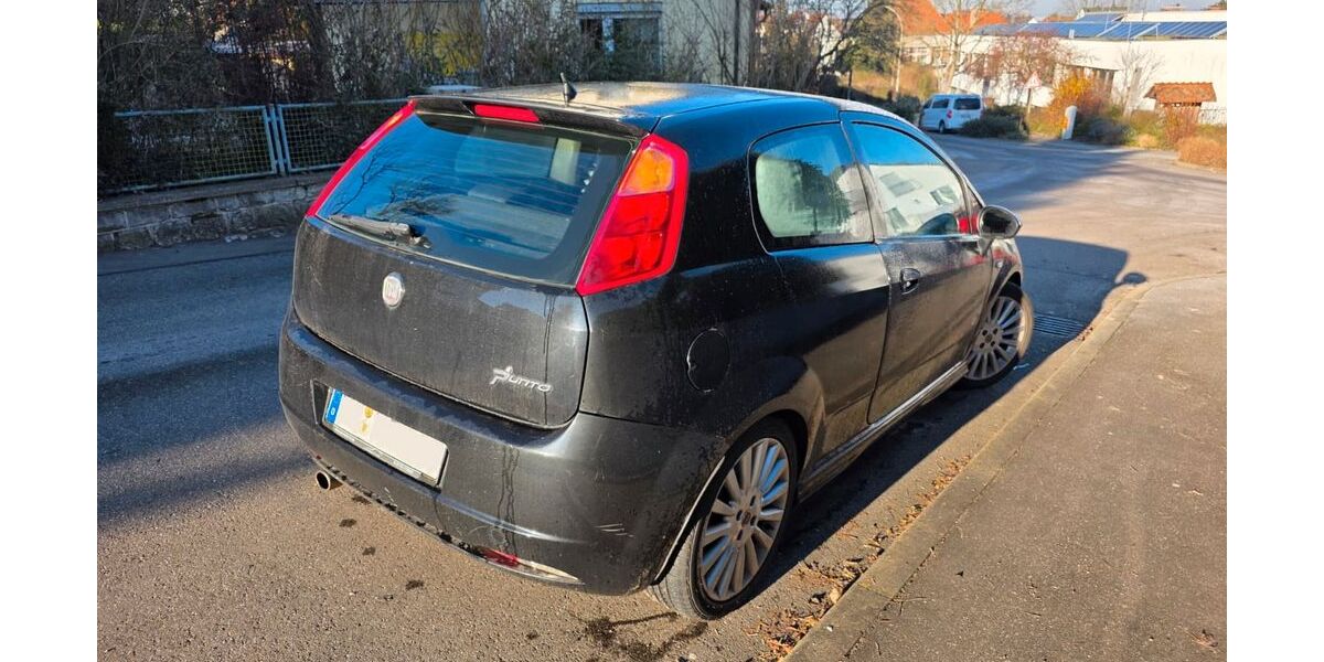 Fiat Grande Punto 197.000 km 1.999 &euro; Flein 74223